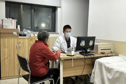 閔行社區晚門診創新醫療服務 一年服務6.3萬人次，中醫助力基層健康